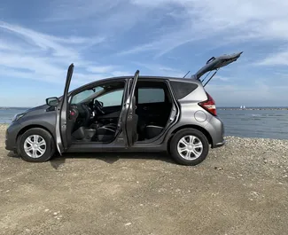 Noleggio Nissan Note. Auto Economica, Comfort per il noleggio a Cipro ✓ Cauzione di Senza deposito ✓ Opzioni assicurative RCT, CDW, SCDW, Passeggeri, Furto, Giovane.