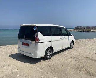 Noleggio Nissan Serena. Auto Comfort, Monovolume per il noleggio a Cipro ✓ Cauzione di Senza deposito ✓ Opzioni assicurative RCT, CDW, SCDW, Passeggeri, Furto, Giovane.