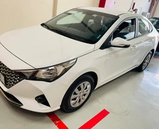 Noleggio auto Hyundai Accent 2022 negli Emirati Arabi Uniti, con carburante Benzina e 100 cavalli di potenza ➤ A partire da 95 AED al giorno.