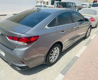 Motore Benzina da 2,0L di Hyundai Sonata 2018 per il noleggio a Dubai.