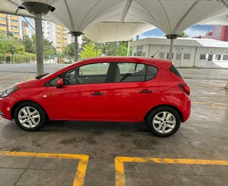 Motore Benzina da 1,4L di Opel Corsa 2016 per il noleggio all'aeroporto di Istanbul Sabiha Gokcen.