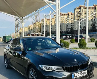 Noleggio BMW 320d. Auto Comfort, Premium per il noleggio in Georgia ✓ Cauzione di Deposito di 500 GEL ✓ Opzioni assicurative RCT, FDW, Passeggeri, Furto.