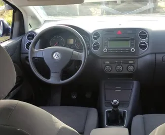 Volkswagen Golf Plus 2005 disponibile per il noleggio a Durazzo, con limite di chilometraggio di illimitato.