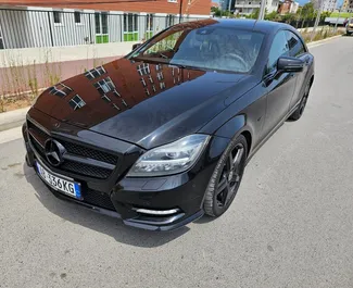 Vista frontale di un noleggio Mercedes-Benz CLS-Class a Tirana, Albania ✓ Auto #7222. ✓ Cambio Automatico TM ✓ 0 recensioni.