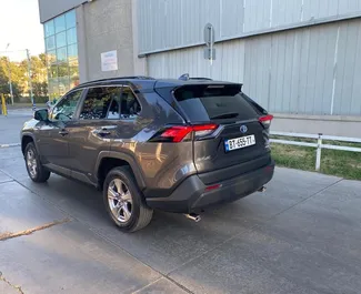 Toyota Rav4 2022 disponibile per il noleggio a Tbilisi, con limite di chilometraggio di illimitato.