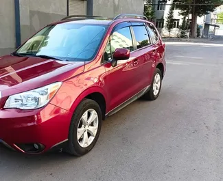 Vista frontale di un noleggio Subaru Forester a Tbilisi, Georgia ✓ Auto #7273. ✓ Cambio Automatico TM ✓ 0 recensioni.