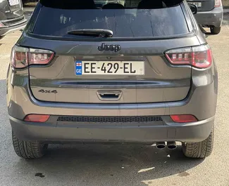 Noleggio Jeep Compass. Auto Comfort, Crossover per il noleggio in Georgia ✓ Cauzione di Deposito di 150 GEL ✓ Opzioni assicurative RCT, CDW, Passeggeri, Furto.