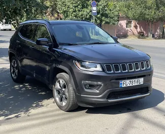 Noleggio auto Jeep Compass 2017 in Georgia, con carburante Benzina e 180 cavalli di potenza ➤ A partire da 120 GEL al giorno.