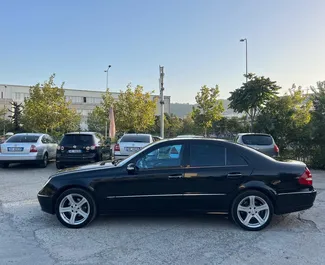 Noleggio auto Mercedes-Benz E-Class #7343 Automatico a Tirana, dotata di motore 2,8L ➤ Da Skerdi in Albania.