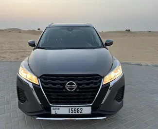 Noleggio auto Nissan Kicks 2021 negli Emirati Arabi Uniti, con carburante Benzina e 122 cavalli di potenza ➤ A partire da 120 AED al giorno.