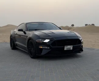 Noleggio auto Ford Mustang GT 2021 negli Emirati Arabi Uniti, con carburante Benzina e 460 cavalli di potenza ➤ A partire da 300 AED al giorno.