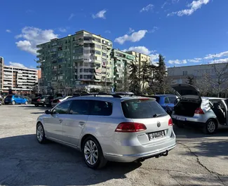 Noleggio auto Volkswagen Passat Variant 2014 in Albania, con carburante Diesel e 90 cavalli di potenza ➤ A partire da 53 EUR al giorno.