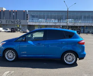 Motore Ibrido da 2,0L di Ford C-Max 2012 per il noleggio a Kutaisi.