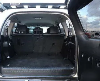 Noleggio auto Toyota Land Cruiser Prado 2021 in Georgia, con carburante Diesel e 278 cavalli di potenza ➤ A partire da 288 GEL al giorno.