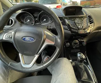 Noleggio auto Ford Fiesta 2015 in Albania, con carburante Diesel e 85 cavalli di potenza ➤ A partire da 20 EUR al giorno.