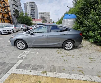 Chevrolet Cruze 2018 con sistema A trazione anteriore, disponibile a Tbilisi.