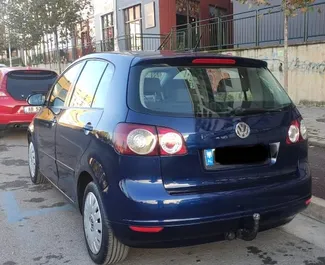 Noleggio Volkswagen Golf Plus. Auto Economica, Comfort, Monovolume per il noleggio in Albania ✓ Cauzione di Senza deposito ✓ Opzioni assicurative RCT.