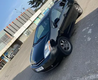 Noleggio auto Toyota Prius 2008 in Georgia, con carburante Ibrido e 160 cavalli di potenza ➤ A partire da 72 GEL al giorno.