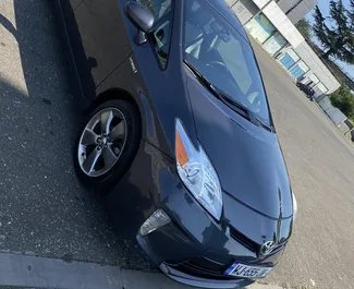 Noleggio auto Toyota Prius 2012 in Georgia, con carburante Ibrido e 170 cavalli di potenza ➤ A partire da 82 GEL al giorno.