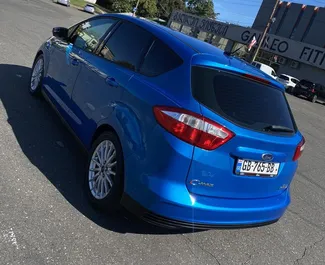 Ford C-Max 2012 disponibile per il noleggio a Kutaisi, con limite di chilometraggio di illimitato.