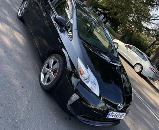 Noleggio auto Toyota Prius 2013 in Georgia, con carburante Ibrido e 170 cavalli di potenza ➤ A partire da 83 GEL al giorno.