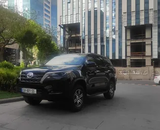 Noleggio auto Toyota Fortuner #8141 Automatico a Tbilisi, dotata di motore 2,4L ➤ Da Tamaz in Georgia.