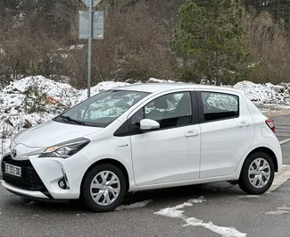 Noleggio auto Toyota Yaris 2020 in Montenegro, con carburante Ibrido e 75 cavalli di potenza ➤ A partire da 22 EUR al giorno.