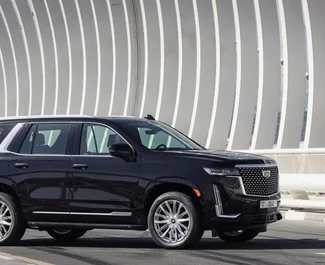 Noleggio auto Cadillac Escalade 2021 negli Emirati Arabi Uniti, con carburante Benzina e 420 cavalli di potenza ➤ A partire da 1050 AED al giorno.