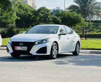 Noleggio auto Nissan Altima #8312 Automatico a Dubai, dotata di motore 2,5L ➤ Da Sarah negli Emirati Arabi Uniti.