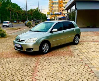 Vista frontale di un noleggio Toyota Corolla a Durazzo, Albania ✓ Auto #8216. ✓ Cambio Automatico TM ✓ 0 recensioni.