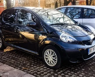 Noleggio auto Toyota Aygo 2018 in Serbia, con carburante Benzina e 80 cavalli di potenza ➤ A partire da 33 EUR al giorno.