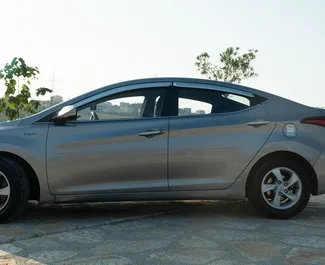 Noleggio auto Hyundai Elantra 2013 in Albania, con carburante Diesel e 110 cavalli di potenza ➤ A partire da 29 EUR al giorno.