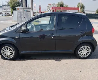 Motore Benzina da 1,0L di Toyota Aygo 2018 per il noleggio all'aeroporto di Belgrado.