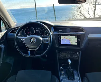 Noleggio auto Volkswagen Tiguan #8262 Automatico a Rafailovici, dotata di motore 2,0L ➤ Da Nikola in Montenegro.