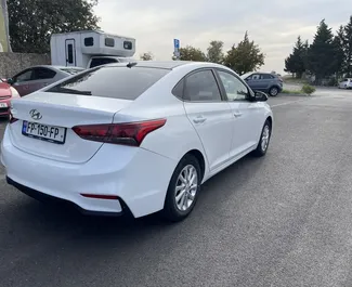 Noleggio Hyundai Accent. Auto Economica per il noleggio in Georgia ✓ Cauzione di Senza deposito ✓ Opzioni assicurative RCT, CDW, SCDW, FDW.