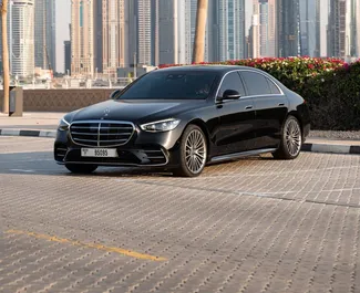 Noleggio auto Mercedes-Benz S450 #8401 Automatico a Dubai, dotata di motore 3,0L ➤ Da Kumar negli Emirati Arabi Uniti.