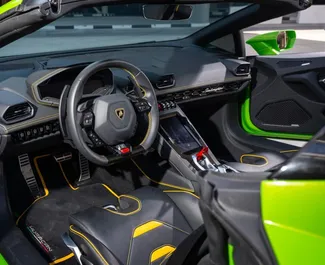 Noleggio auto Lamborghini Huracan Evo Cabrio 2021 negli Emirati Arabi Uniti, con carburante Benzina e 640 cavalli di potenza ➤ A partire da 3500 AED al giorno.