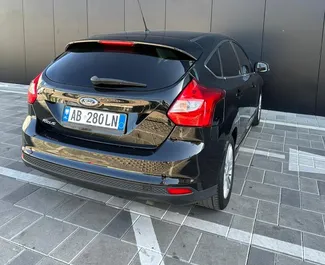 Noleggio Ford Focus. Auto Comfort per il noleggio in Albania ✓ Cauzione di Deposito di 100 EUR ✓ Opzioni assicurative RCT, FDW.