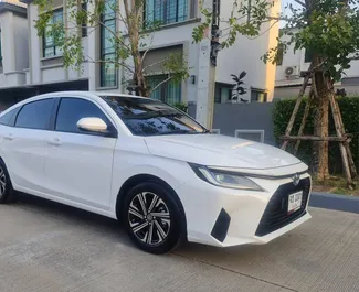 Noleggio auto Toyota Yaris Ativ 2023 in Thailandia, con carburante Benzina e 92 cavalli di potenza ➤ A partire da 855 THB al giorno.