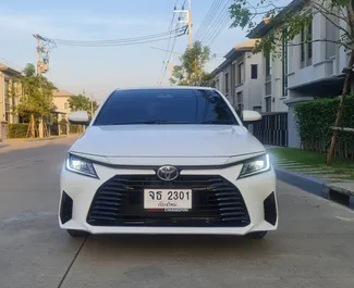 Noleggio auto Toyota Yaris Ativ #8173 Automatico all'aeroporto Don Muang di Bangkok, dotata di motore 1,6L ➤ Da Kasam in Thailandia.