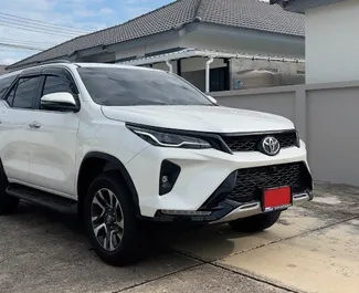 Noleggio auto Toyota Fortuner #8197 Automatico all'aeroporto di Phuket, dotata di motore 2,4L ➤ Da Viacheslav in Thailandia.