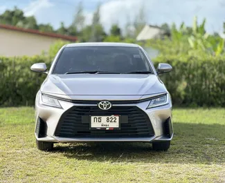 Noleggio auto Toyota Yaris Ativ 2022 in Thailandia, con carburante Benzina e  cavalli di potenza ➤ A partire da 700 THB al giorno.
