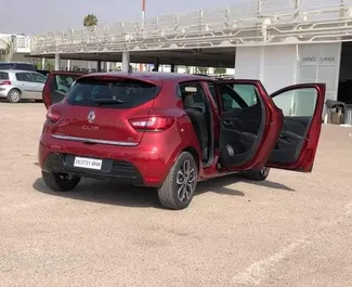 Noleggio auto Renault Clio 4 #8797 Automatico all'aeroporto di Casablanca, dotata di motore 1,5L ➤ Da Nazim in Marocco.