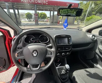 Noleggio auto Renault Clio 4 2019 in Serbia, con carburante Benzina e 73 cavalli di potenza ➤ A partire da 30 EUR al giorno.