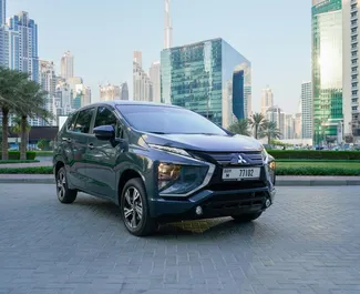 Vista frontale di un noleggio Mitsubishi Xpander a Dubai, Emirati Arabi Uniti ✓ Auto #8731. ✓ Cambio Automatico TM ✓ 0 recensioni.