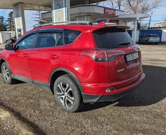 Toyota Rav4 2017 con sistema A trazione integrale, disponibile a Tbilisi.