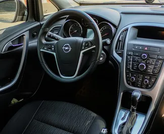 Noleggio Opel Astra Sedan. Auto Economica, Comfort per il noleggio in Armenia ✓ Cauzione di Senza deposito ✓ Opzioni assicurative RCT, CDW, SCDW, FDW, Passeggeri, Furto.