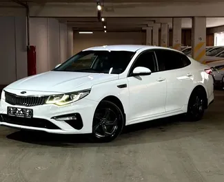 Vista frontale di un noleggio Kia Optima a Baku, Azerbaigian ✓ Auto #9081. ✓ Cambio Automatico TM ✓ 0 recensioni.