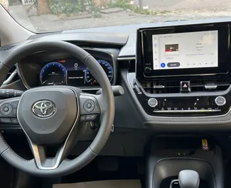 Noleggio auto Toyota Corolla Sedan 2023 in Turchia, con carburante Benzina e 136 cavalli di potenza ➤ A partire da 65 USD al giorno.