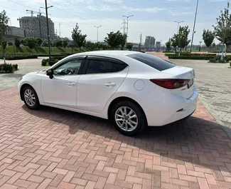 Mazda 3 2016 disponibile per il noleggio a Yerevan, con limite di chilometraggio di illimitato.